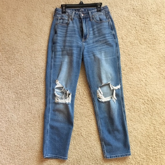 Hollister Ultra High Rise Mom Jeans - Picture 1 of 4
